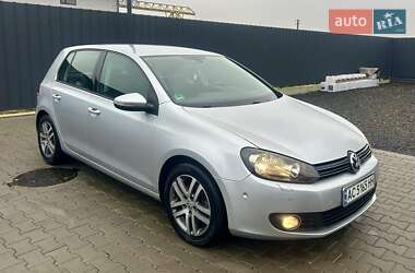Хетчбек Volkswagen Golf 2009 в Луцьку