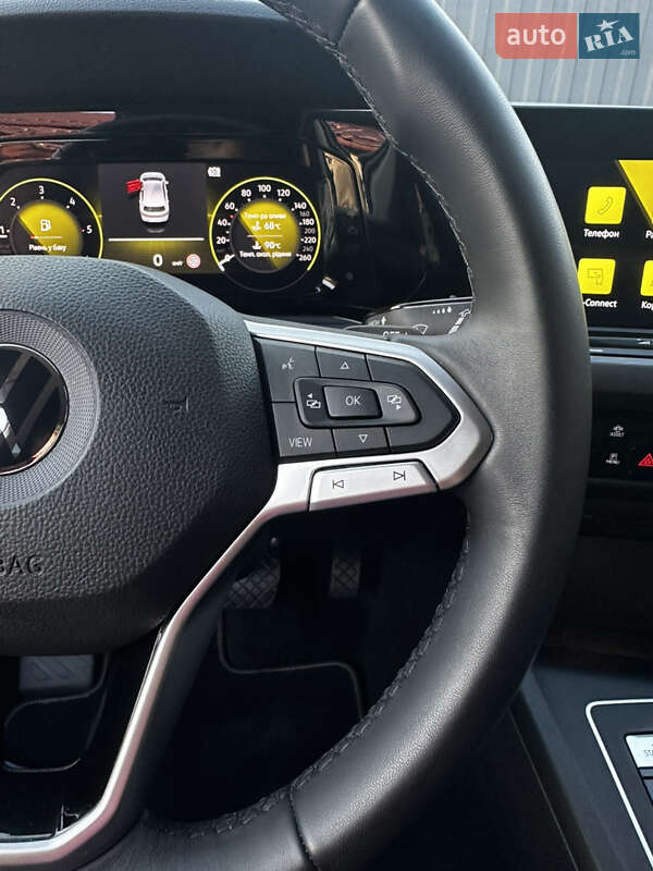 Хетчбек Volkswagen Golf 2020 в Тернополі