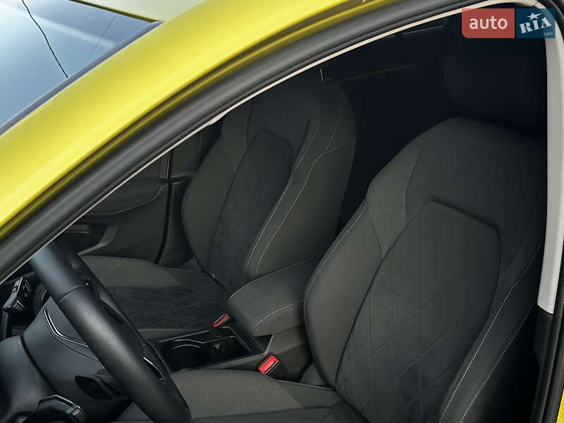 Хетчбек Volkswagen Golf 2020 в Тернополі