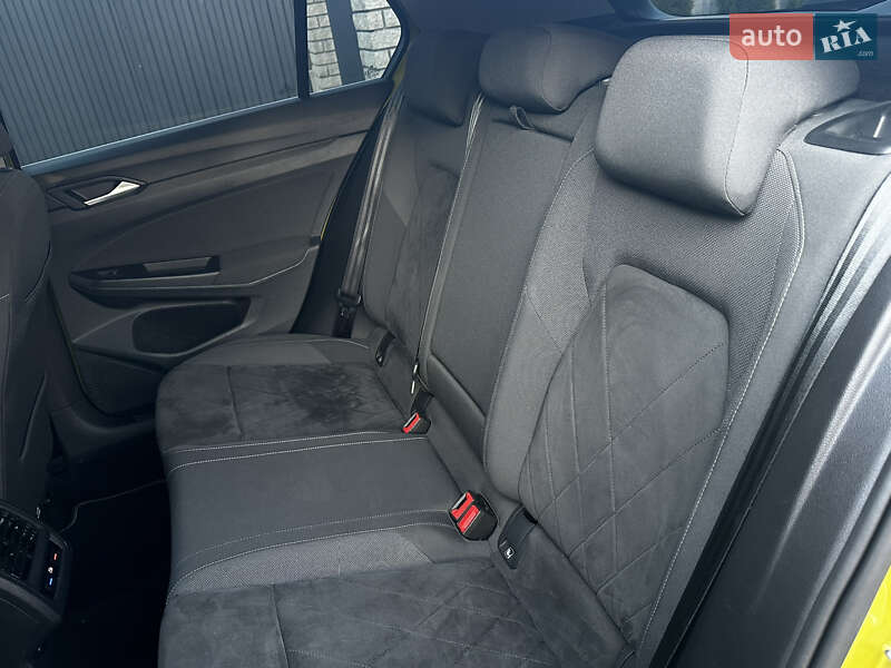 Хетчбек Volkswagen Golf 2020 в Тернополі