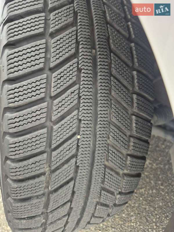 Хэтчбек Volkswagen Golf 2014 в Киеве фото 41 Хэтчбек Volkswagen Golf 2014 в Киеве