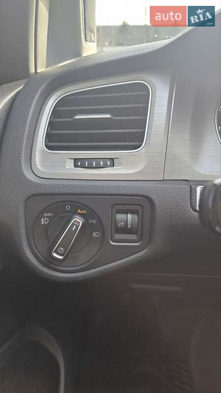 Универсал Volkswagen Golf 2015 в Жидачове