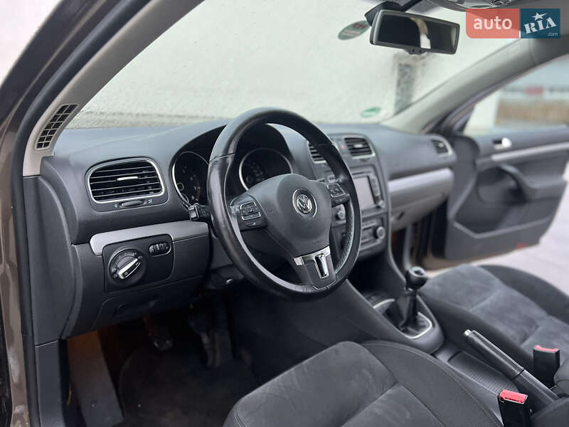 Универсал Volkswagen Golf 2011 в Луцке фото 16 Универсал Volkswagen Golf 2011 в Луцке
