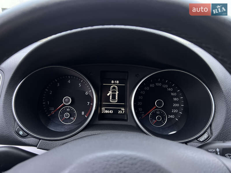 Универсал Volkswagen Golf 2011 в Луцке фото 24 Универсал Volkswagen Golf 2011 в Луцке