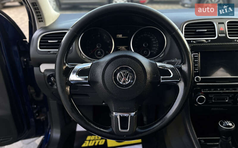 Хэтчбек Volkswagen Golf 2009 в Мукачево