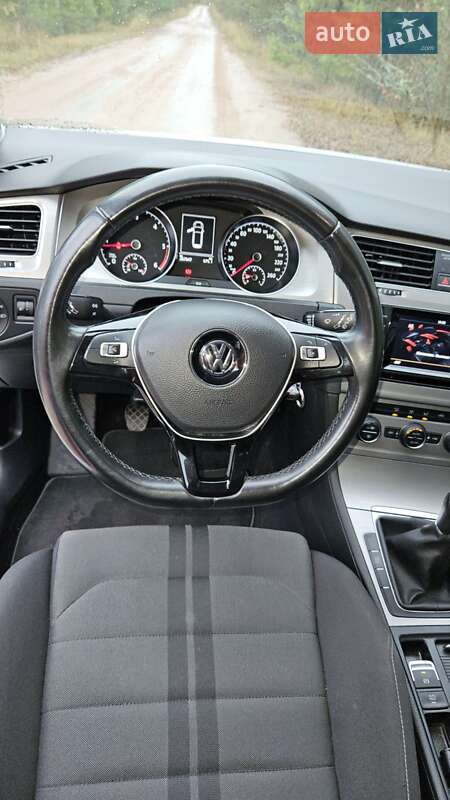 Универсал Volkswagen Golf 2014 в Коростене