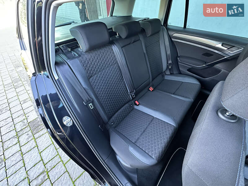 Универсал Volkswagen Golf 2019 в Дубно фото 29 Универсал Volkswagen Golf 2019 в Дубно