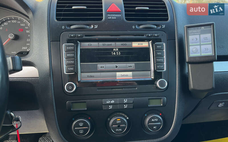 Хэтчбек Volkswagen Golf 2008 в Коломые