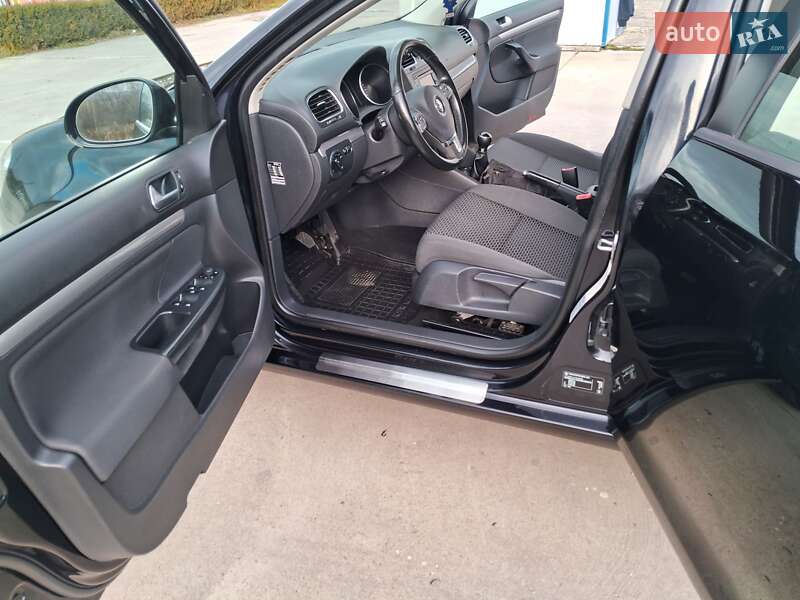 Універсал Volkswagen Golf 2012 в Косові фото 13 Універсал Volkswagen Golf 2012 в Косові