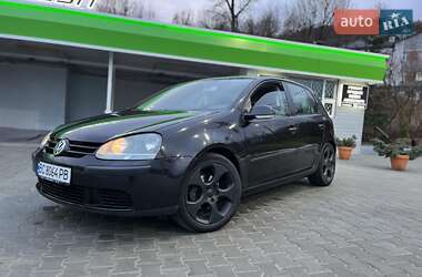 Хэтчбек Volkswagen Golf 2004 в Львове