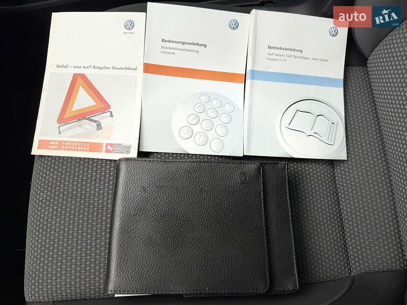 Універсал Volkswagen Golf 2011 в Луцьку