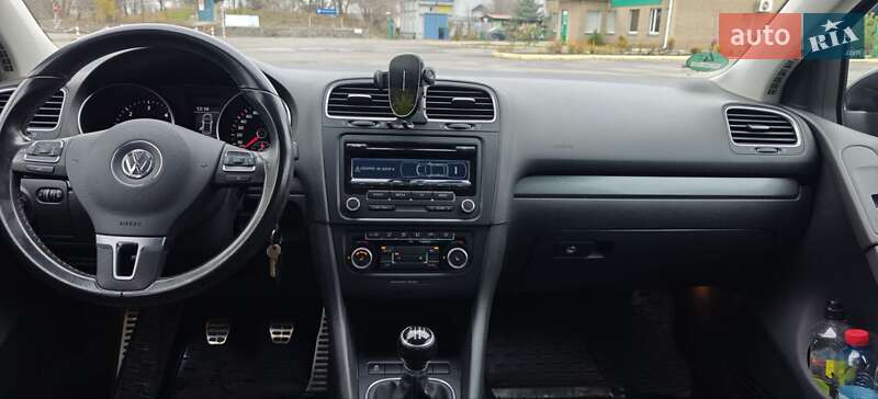 Хетчбек Volkswagen Golf 2011 в Кременчуці