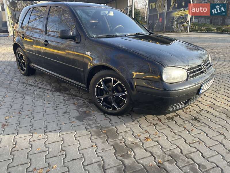 Volkswagen Golf 2001