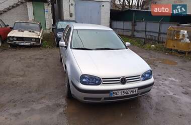 Хетчбек Volkswagen Golf 1998 в Золочеві
