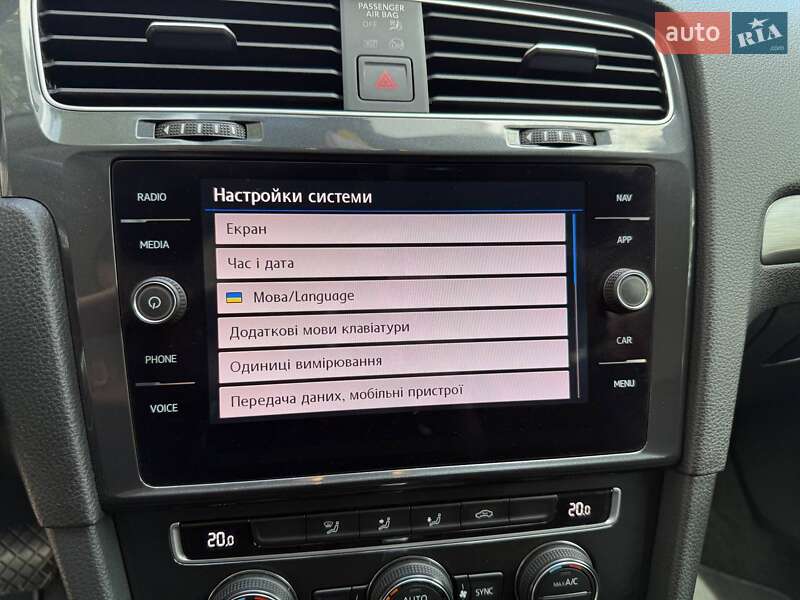 Універсал Volkswagen Golf 2019 в Києві