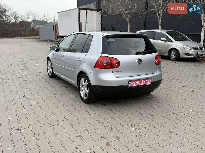 Хэтчбек Volkswagen Golf 2008 в Белой Церкви