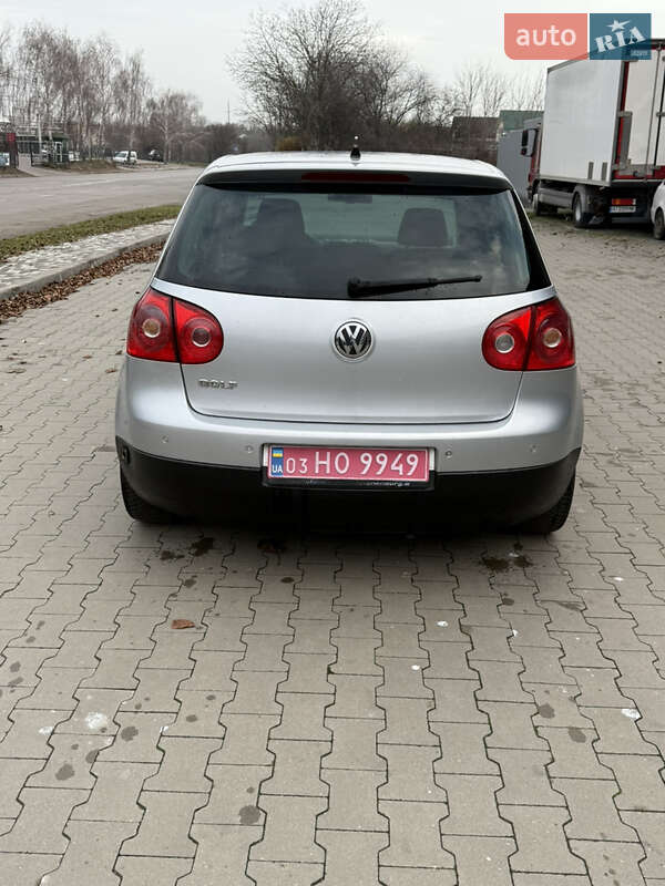 Хэтчбек Volkswagen Golf 2008 в Белой Церкви