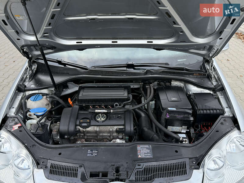 Хэтчбек Volkswagen Golf 2008 в Белой Церкви