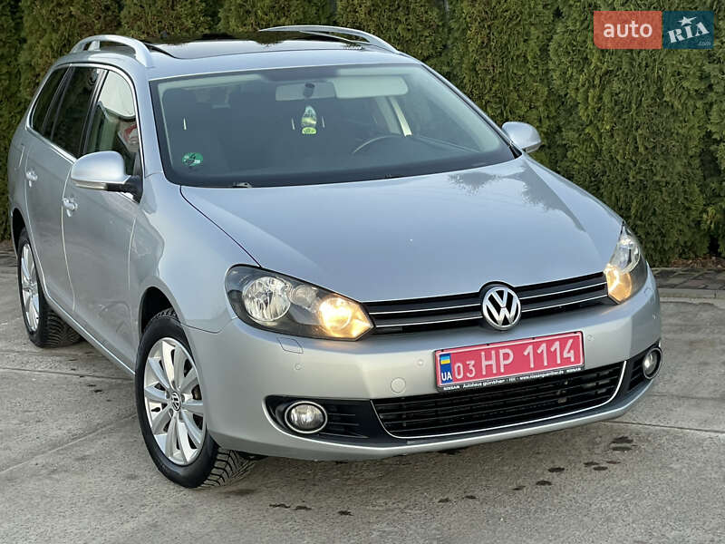 Універсал Volkswagen Golf 2011 в Сарнах