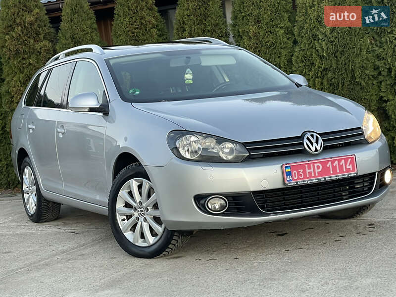 Універсал Volkswagen Golf 2011 в Сарнах