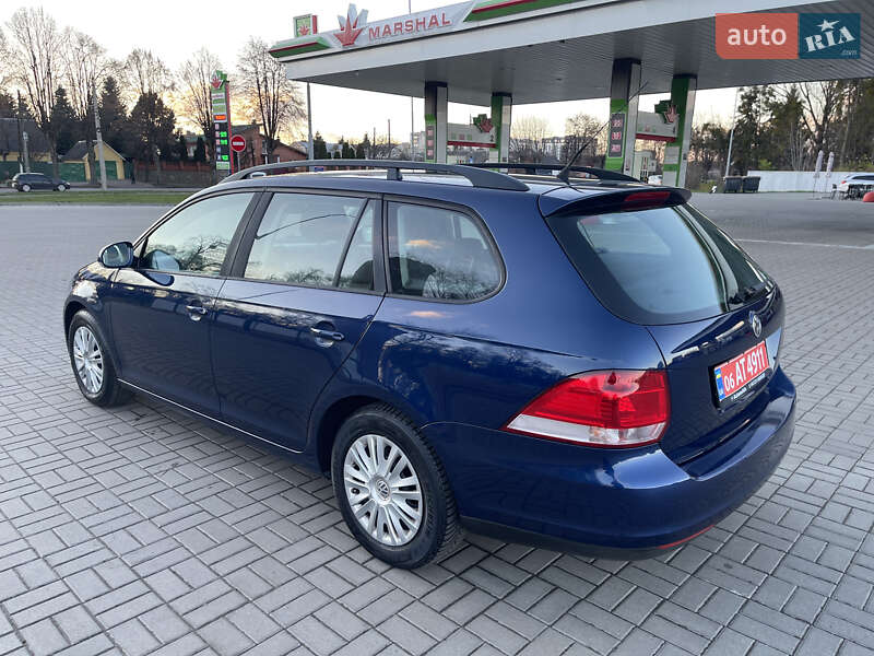 Універсал Volkswagen Golf 2007 в Житомирі