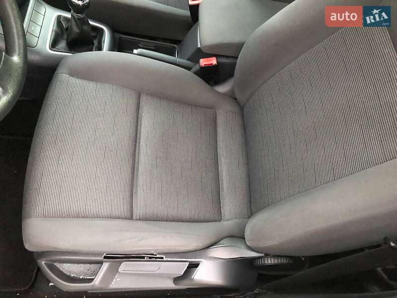 Хэтчбек Volkswagen Golf 2006 в Луцке фото 32 Хэтчбек Volkswagen Golf 2006 в Луцке