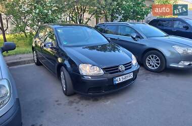 Хетчбек Volkswagen Golf 2005 в Києві