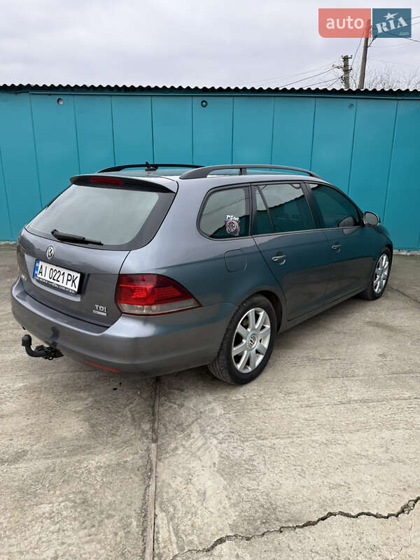 Универсал Volkswagen Golf 2011 в Белой Церкви