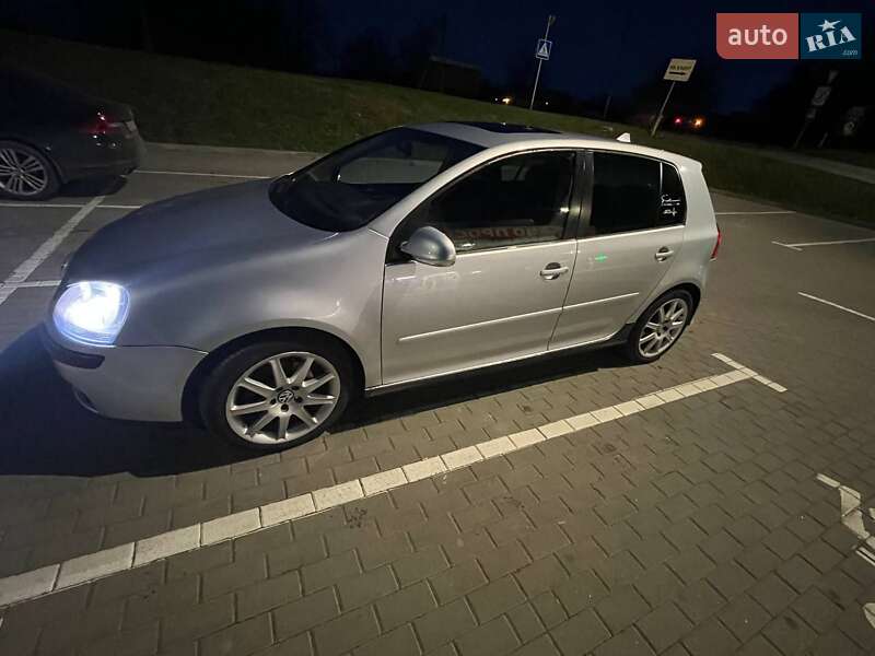 Хэтчбек Volkswagen Golf 2008 в Шепетовке