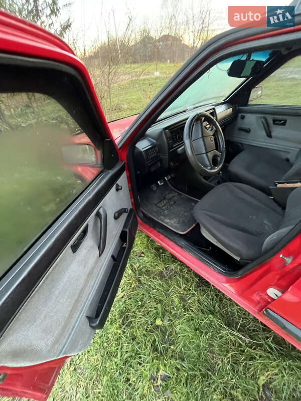 Хетчбек Volkswagen Golf 1989 в Львові