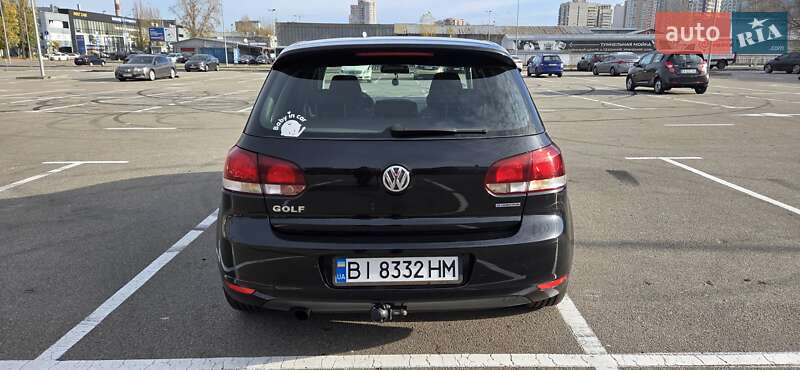 Хетчбек Volkswagen Golf 2010 в Києві