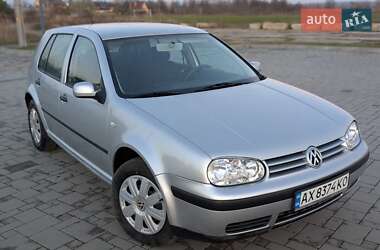 Хэтчбек Volkswagen Golf 2001 в Здолбунове