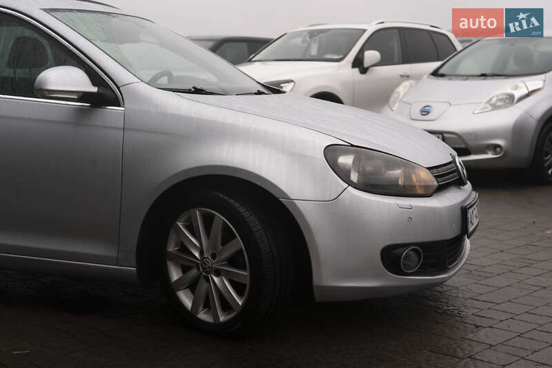 Универсал Volkswagen Golf 2010 в Ужгороде
