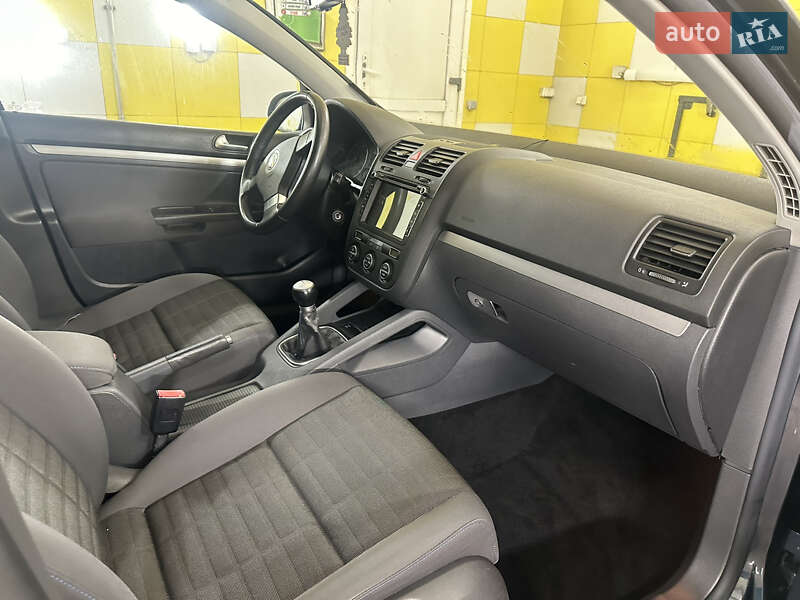 Хэтчбек Volkswagen Golf 2007 в Гайвороне фото 17 Хэтчбек Volkswagen Golf 2007 в Гайвороне