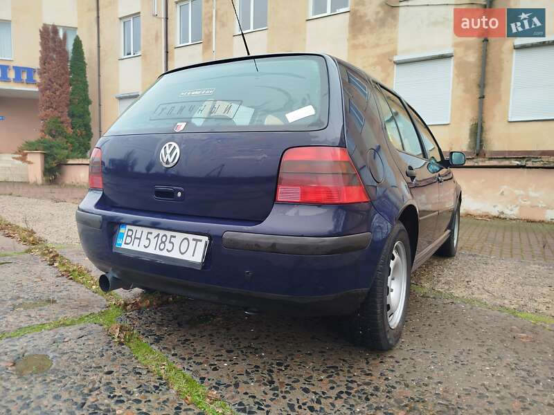 Хэтчбек Volkswagen Golf 1998 в Одессе