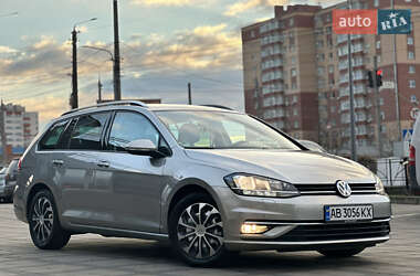 Універсал Volkswagen Golf 2018 в Вінниці