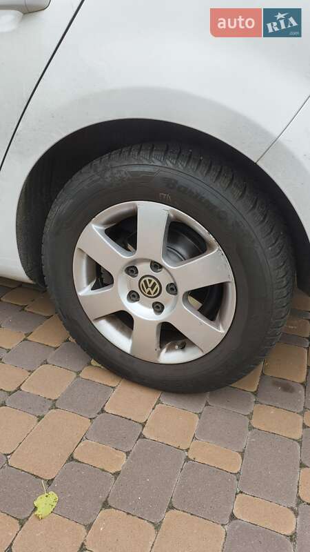 Хэтчбек Volkswagen Golf 2011 в Ирпене