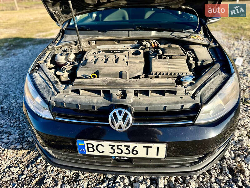 Універсал Volkswagen Golf 2014 в Новояворівську