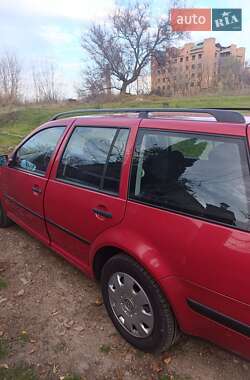 Универсал Volkswagen Golf 2001 в Городище