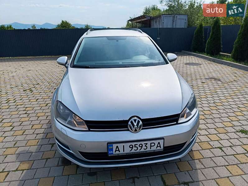 Универсал Volkswagen Golf 2014 в Иршаве
