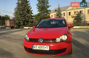 Хэтчбек Volkswagen Golf 2010 в Тысменице