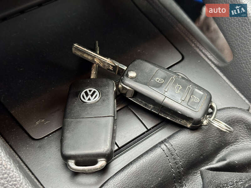 Хэтчбек Volkswagen Golf 2005 в Хмельницком фото 39 Хэтчбек Volkswagen Golf 2005 в Хмельницком