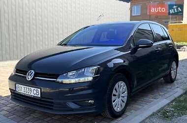 Хетчбек Volkswagen Golf 2019 в Хмельницькому
