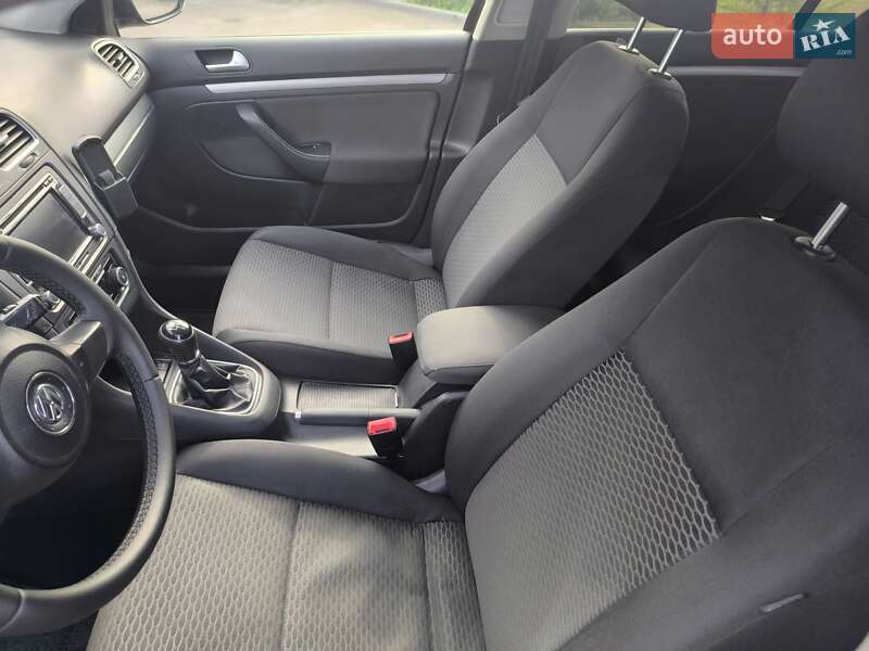 Универсал Volkswagen Golf 2012 в Нежине