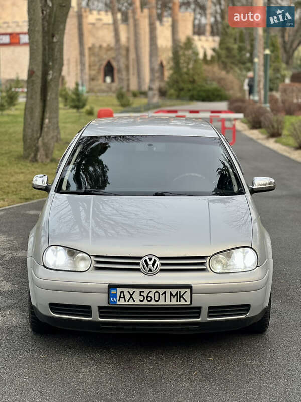 Хэтчбек Volkswagen Golf 1998 в Харькове