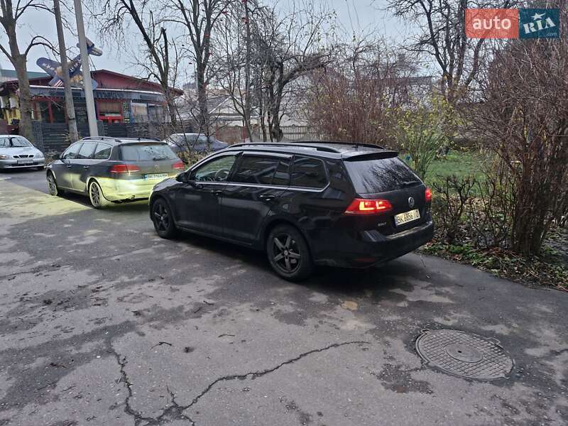 Універсал Volkswagen Golf 2014 в Рівному