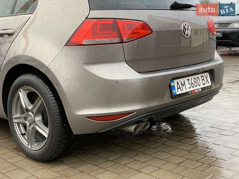 Хэтчбек Volkswagen Golf 2013 в Бердичеве