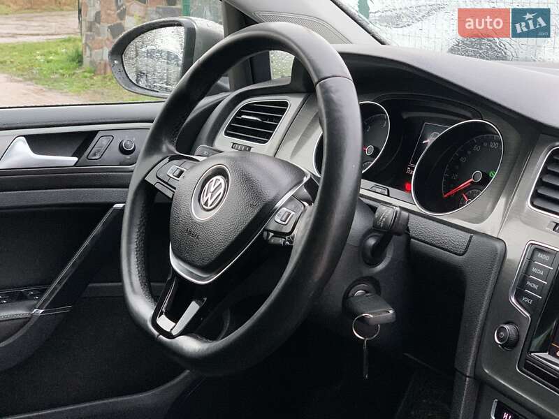 Хэтчбек Volkswagen Golf 2013 в Бердичеве