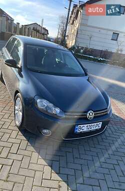 Хетчбек Volkswagen Golf 2011 в Золочеві