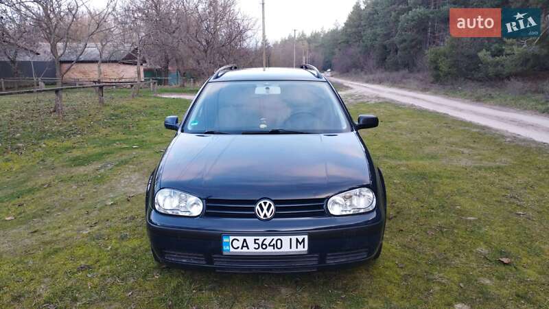 Универсал Volkswagen Golf 2000 в Корсуне-Шевченковском